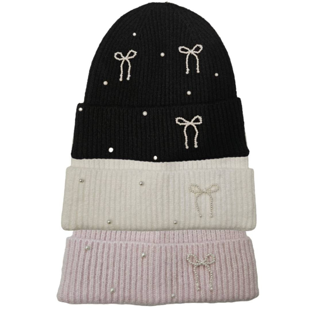 Pack Trio "Pearl & Bow" Beanie – La Colección Coquette – Negro, Off-White y Rosa Pastel.