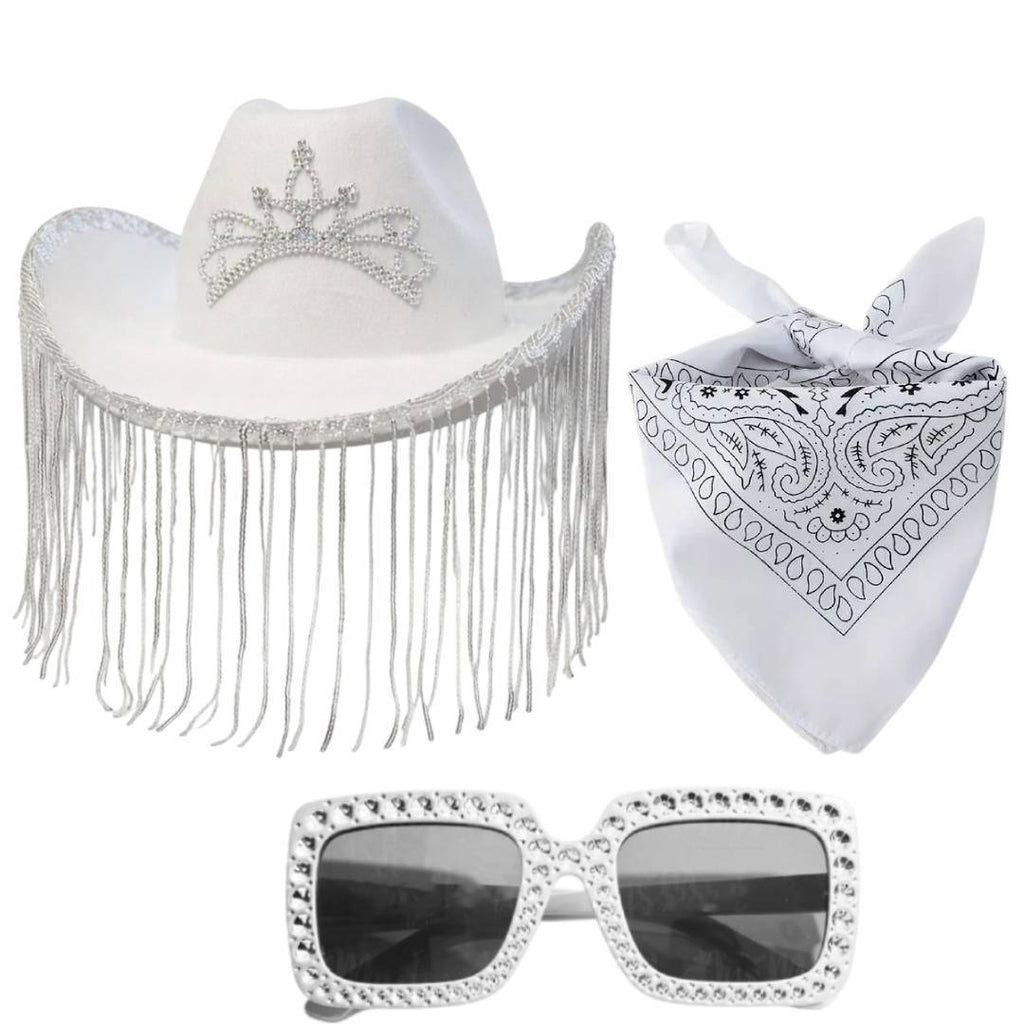Pack Disfraz Vaquera Blanca Premium: Sombrero Cowgirl con Flecos y Corona, Gafas de Sol Retro con Strass y Bandana Paisley - Kit Completo Talla Única para Adulto - Ideal Carnaval, Festivales, Despedidas y Eventos de Fantasía