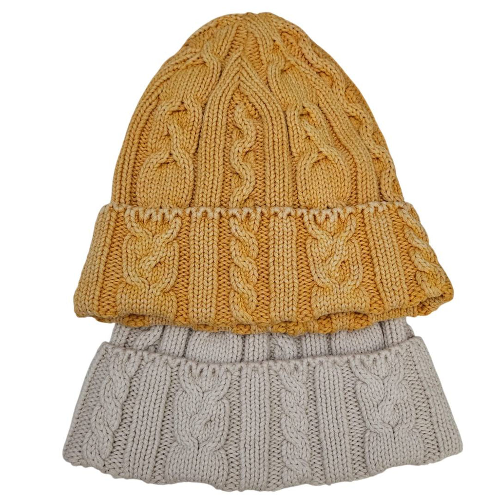 Pack "Heritage" Beanie: 2 Gorros de Punto Trenzado Clásico – Mostaza & Gris Arena – Estilo Retro Unisex.